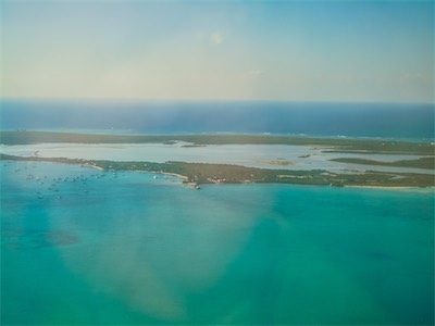 Setting Point Anegada, the drowned island is surrounded by shallow reefs.