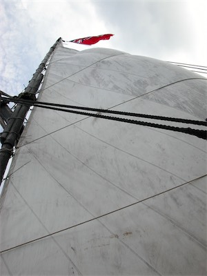 A sailing trip on the Niña