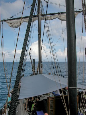 A sailing trip on the Niña