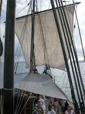 A sailing trip on the Niña