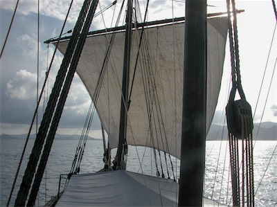 A sailing trip on the Niña
